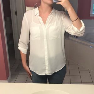 Classy white blouse!
